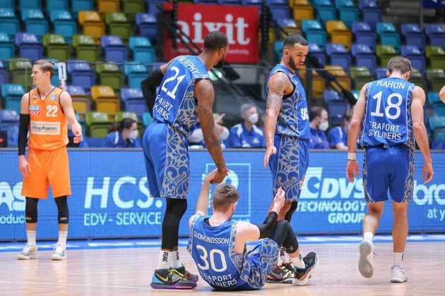 Basketball Bundesliga,Fraport Skyliners ratiopharm Ulm,2021 02 14,GER, im Gudmundsson Jon Axel, Fraport Skyliners, 30 , on the ground, ,Eibner Pressefoto Uli Scherbaum Fraport Skyliners ratiopharm Ulm Frankfurt Copyright: xEibner-Pressefoto UlrichxScherbax EP_usm