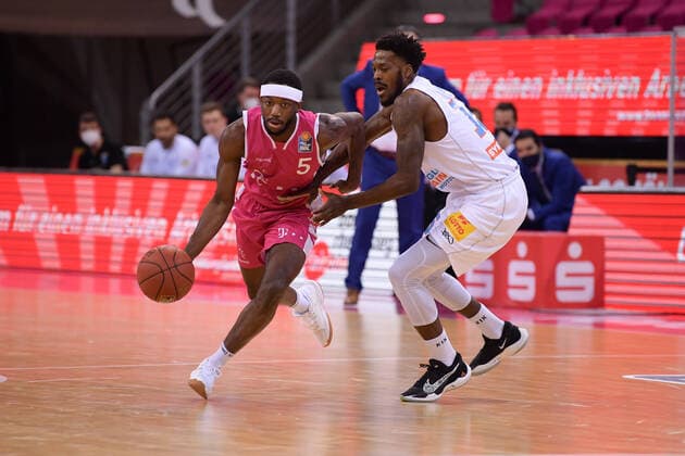 easyCredit BBL, Telekom Baskets Bonn vs Syntainics MBC, 14 02 2021 Josh Hagins Telekom Baskets Bonn 5 , easyCredit BBL, Telekom Baskets Bonn vs Syntainics MBC on 14 02 2021 at Telekom Dome Bonn, Bonn Nordrhein Westfalen Copyright: xBEAUTIFULxSPORTS Mueller-Laschetx