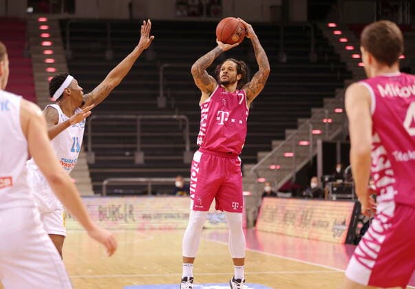 Chris Babb Telekom Baskets Bonn vs Syntainics MBC easyCredit BBL 1 Bundesliga , Season 2020 2021 , Matchday 19