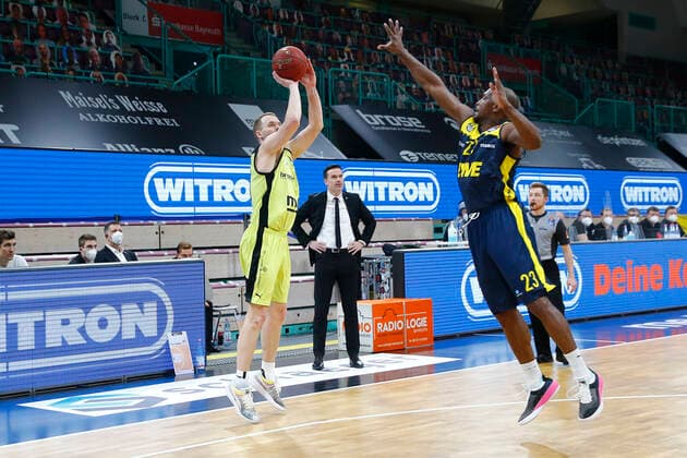 19 Matchday of the easyCredit BBL Basketball Bundesliga at Oberfrankenhalle in Bayreuth Bavaria Germany Season 2020 2021 Medi Bayreuth vs EWE Baskets Oldenburg Osvaldas Olisevicius Medi Bayreuth 31 left Rickey Paulding EWE Baskets Oldenburg 23 right