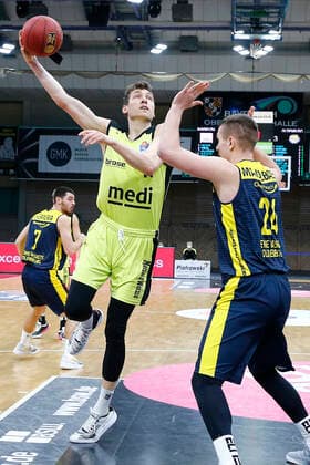 19 Matchday of the easyCredit BBL Basketball Bundesliga at Oberfrankenhalle in Bayreuth Bavaria Germany Season 2020 2021 Medi Bayreuth vs EWE Baskets Oldenburg Andreas Seiferth Medi Bayreuth 11 left Rasid Mahalbasic EWE Baskets Oldenburg 24 right