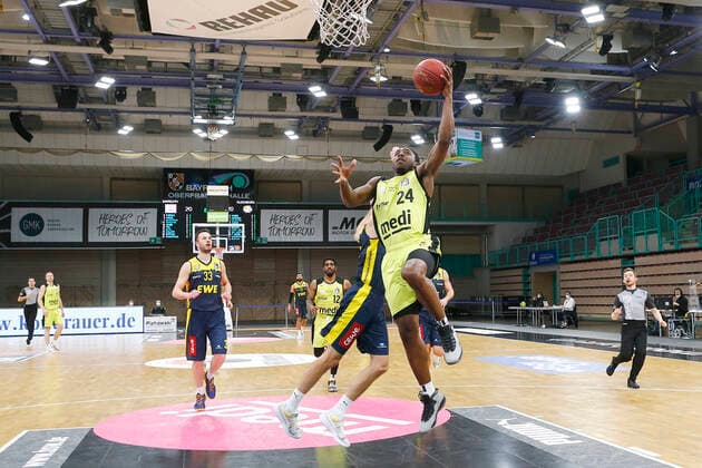19 Matchday of the easyCredit BBL Basketball Bundesliga at Oberfrankenhalle in Bayreuth Bavaria Germany Season 2020 2021 Medi Bayreuth vs EWE Baskets Oldenburg Frank Bartley Medi Bayreuth 24
