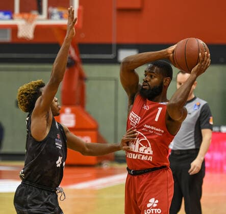 T J Shorts, Jonathan Stark Basketball Bundesliga, Basketball Season 2020 2021, 19 Spieltag, Germany, easyCredit BBL, Germany, Giessen 46ers, giessen red, Men, Jobstairs GIESSEN 46ers Hamburg Towers, Men, Hamburg black