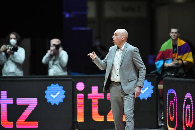 Chemnitz, Germany 14 February 2021 BBL 2020 2021 Niners Chemnitz vs FC Bayern Muenchen coach Rodrigo Pastore Chemnitz , Copyright: xFotostandx xDostmannx