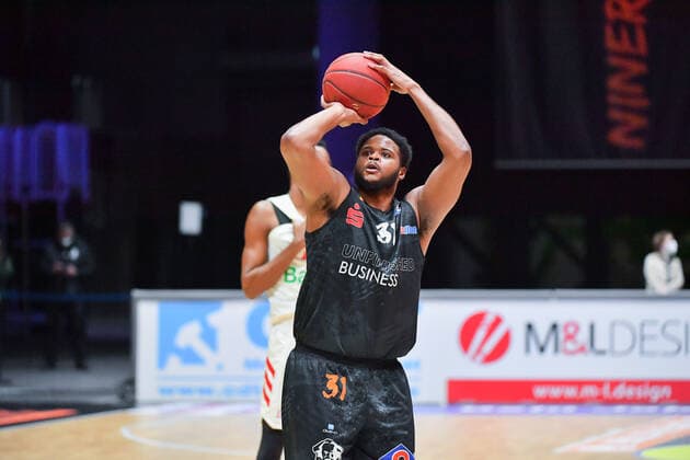 Chemnitz, Germany 14 February 2021 BBL 2020 2021 Niners Chemnitz vs FC Bayern Muenchen free throw Joseph Lawson III Chemnitz , Copyright: xFotostandx xDostmannx