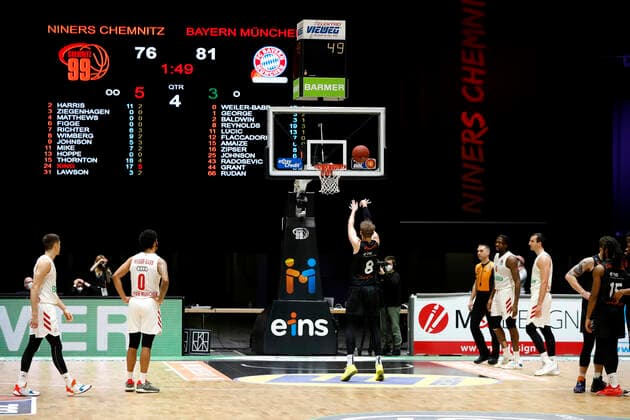 14 02 2021, easyCredit Basketball Bundesliga, BBL, season 2020 2021, men, Chemnitz Niners FC Bayern Munich Basketball Jan Niklas Wimberg, Niners Chemnitz shooting free throw Chemnitz Messe Chemnitz Sachsen Germany