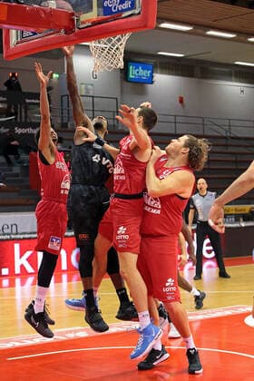 14 02 2021, xovx, Basketball BBL, JobStairs Giessen 46ers Hamburg Towers v l Diante Garrett Giessen 46ers , Terry Allen Hamburg Towers , Scottie James Jr Giessen 46ers , John Bryant Giessen 46ers Giessen Sporthalle Giessen Ost Hessen Germany EN