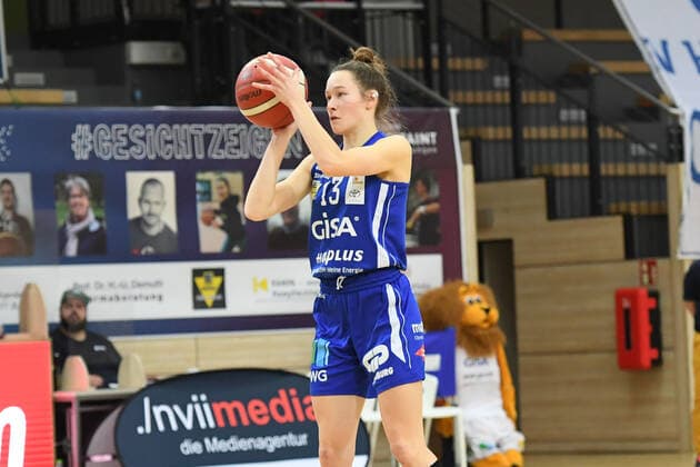 Halle, Germany 14 February 2021 1 BBL Women 2020 2021 Gisa Lions SV Halle vs TSV Wasserburg Charlotte Kreuter Halle Erdgas Sportarena Sachsen Anhalt Copyright: xFotostandx xxBallaschx