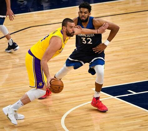 Los Angeles Lakers center Marc Gasol (L) drives past Minnesota Timberwolves center Karl-Anthony Towns (R) during second half of the NBA, Basketball Herren, USA basketball game between the Los Angeles Lakers and the Minnesota Timberwolves at Target Center in Minneapolis, Minnesota, USA, 16 February, 2021. Los Angeles Lakers vs. Minnesota Timberwolves !ACHTUNG: NUR REDAKTIONELLE NUTZUNG!  Copyright: xCRAIGxLASSIGx AME6293 20210217-637491393083495994
