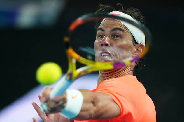 Sport Bilder des Tages TENNIS AUSTRALIAN OPEN, Rafael Nadal of Spain in action during his Men s singles quarter finals match against Stefanos Tsitsipas of Greece on Day 10 of the Australian Open at Melbourne Park in Melbourne, Wednesday, February 17, 2021. ( NO ARCHIVING, EDITORIAL USE ONLY, NO USE IN BOOKS WITHOUT CONSENT MELBOURNE VIC AUSTRALIA  Copyright: xDAVExHUNTx 20210217001521196480