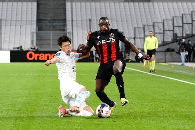 Hassane Kamara (OGC Nice) - Hiroki Sakai (Olympique de Marseille) FOOTBALL : Olympique de Marseille vs OGC Nice - Ligue 1 Uber Eats - Marseille - 17 02 2021 NorbertScanella PanoramiC 
