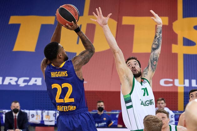 February 18, 2021, Barcelona, Spain: Cory Higgins of FC Barcelona, Barca in action with Arturas Milaknis of Zalgiris Kaunas during the Turkish Airlines EuroLeague match between FC Barcelona and Zalgiris Kaunas at Palau Blaugrana in Barcelona, Spain. Barcelona Spain - ZUMAd159 20210218_zia_d159_005 Copyright: xGerardxFrancox