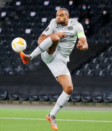 Photo Manuel Geisser 18 02 2021 Bern Stadion Wankdorf Bern , season 2020 2021 UEFA Europa League 1 16 Final first leg BSC Young Boys Bern Bayer 04 Leverkusen Jonathan Tah Leverkusen