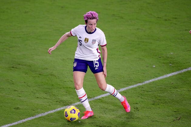 February 18, 2021: United States forward MEGAN RAPINOE (15) sets up a play during the SheBelieves Cup United States vs Canada match at Exploria Stadium in Orlando, Fl on February 18, 2021. - ZUMAk149 20210218_zsp_k149_073 Copyright: xCoryxKnowltonx