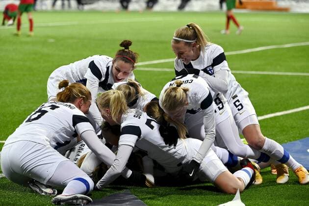 Players of team Finland celebrate a goal by Linda Sällström during the UEFA Women s EURO Group E qualifier football match Finland vs Portugal in Helsinki, Finland on February 19, 2021. Helsinki Finland LKFTJK20210219200543VMMV  Copyright: xEmmixKorhonenx