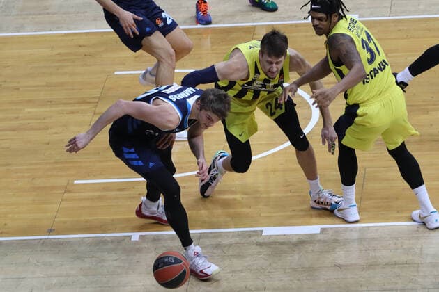 Jan Vesely (24) , Jarrell Eddie (31) of Fenerbahce and Ben Lammers (50) of Alba Berlin during the Turkish Airlines Euroleague basketball match between Fenerbahce Beko and Alba Berlin at Ulker arena in Istanbul , Turkey on February 19 , 2021. 