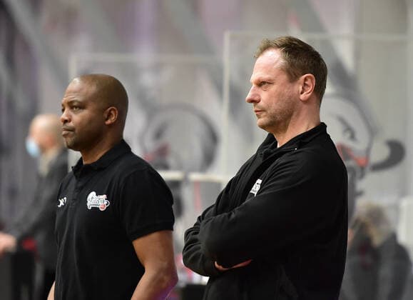 19 02 2021 Basketball Saison 2020 2021 2 Bundesliga Pro A 22 Spieltag Nürnberg Falcons Basketball Club NBC Kirchheim Knights OGo Derrick Taylor Co Trainer Assistant Coach Nürnberg Falcons BC NBC Ralph Junge Trainer General Manager Headcoach Nürnberg Falcons BC NBC before the start of the game