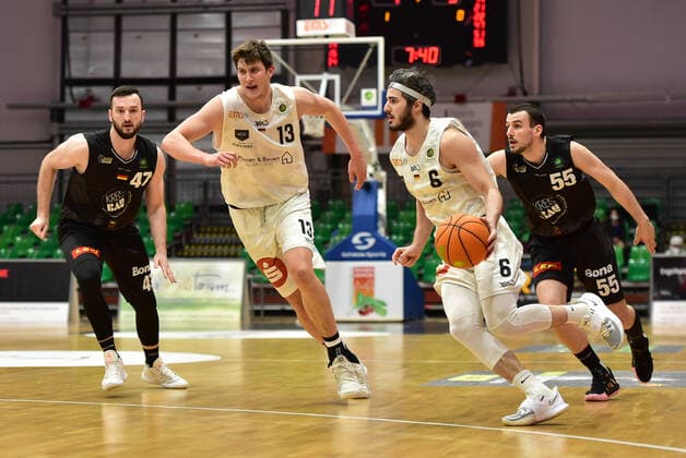 19 02 2021 Basketball Season 2020 2021 2 Bundesliga Pro A 22 Game Day Nürnberg Falcons Basketball Club NBC Kirchheim Knights OGo Andreas Kronhardt 47, Kirchheim Knights Jonathan Maier 13, Nürnberg Falcons BC NBC Martin Bogdanov 6, Nürnberg Falcons BC NBC Karlo Miksic 55, Kirchheim Knights