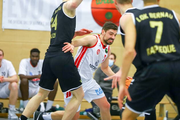 Basketball I Men I Season 2020 2021 I Barmer 2 Bundesliga ProB I 16 Matchday I ETV Hamburg SSV LOK Bernau I 19 02 2021 Christoph Tilly 14, SSV LOK Bernau Vidmantas Uzkuraitis 7, ETV Hamburg , Hamburg Sporthalle ETV Hohen Weide Hamburg Germany Copyright: xLobeca RalfxHomburgx