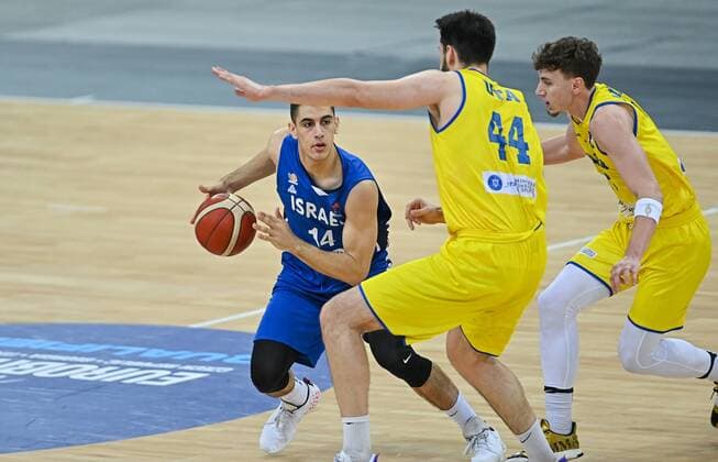 2021.02.19 Gliwice Koszykowka Mezczyzn Kwalifikacje Mistrzostw Europy FIBA EuroBasket 2022 Rumunia - Izrael N z Noam Shimon Dovrat Foto Lukasz Sobala PressFocus 2021.02.19 Gliwice Basketball Men s FIBA EuroBasket 2022 Qualifiers Romania - Israel Noam Shimon Dovrat Credit: Lukasz Sobala PressFocus NEWSPIX.PL --- Newspix.pl  20210219PF_LS038