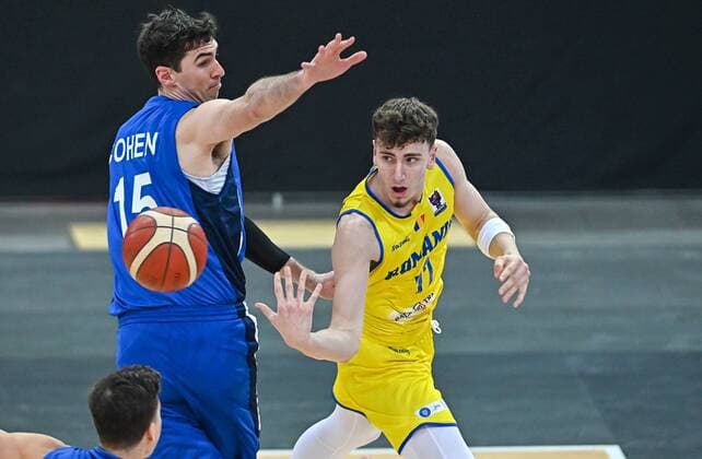 2021.02.19 Gliwice Koszykowka Mezczyzn Kwalifikacje Mistrzostw Europy FIBA EuroBasket 2022 Rumunia - Izrael N z Jake Cohen Mihai Maciuca Foto Lukasz Sobala PressFocus 2021.02.19 Gliwice Basketball Men s FIBA EuroBasket 2022 Qualifiers Romania - Israel Jake Cohen Mihai Maciuca Credit: Lukasz Sobala PressFocus NEWSPIX.PL --- Newspix.pl  20210219PF_LS117