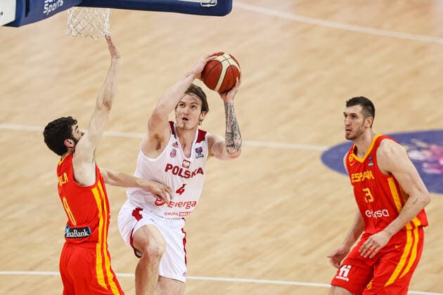 19.02.2021 GLIWICE, GLIWICE ARENA?KOSZYKOWKA (BASKETBALL) , KWALIFIKACJE MISTRZOSTW EUROPY FIBA EUROBASKET 2021 ( European Championship, EM, Europameisterschaft QUALIFICATION FIBA EUROBASKET 2021 BANKA GLIWICE ( BUBBLE GLIWICE ?MECZ POLSKA - HISZPANIA ( GAME POLAND SPAIN )?NZ ALEKSANDER BALCEROWSKI, RUBEN GUERRERO PINO?FOTO LUKASZ GROCHALA CYFRASPORT NEWSPIX.PL --- Newspix.pl  20210219CSLG0127