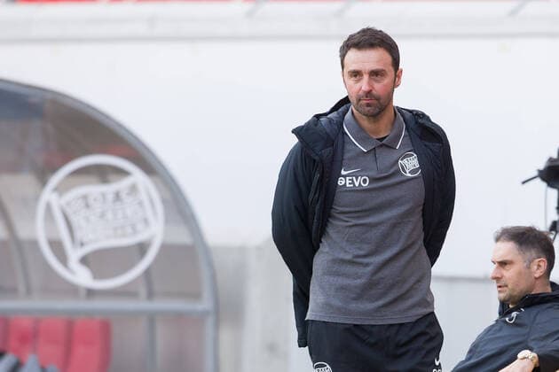Kickers Offenbach FK Pirmasens, Regionalliga coach Sreto Ristic Kickers Offenbach Football Regionalliga match between Kickers Offenbach and FK Pirmasens on 20 February 2021 at Sparda Bank Hessen Stadion in Frankfurt am Main , Offenbach Hessen Germany Sparda Bank Hessen Stadion