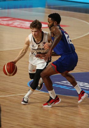 20.02.2021 Podgorica(Montenegro) Germany-Great Britain Eurobasket qualifiers men s basketball Bennet Hundt(L) Germany,Tarik Phillip (R) Great Britain :Str