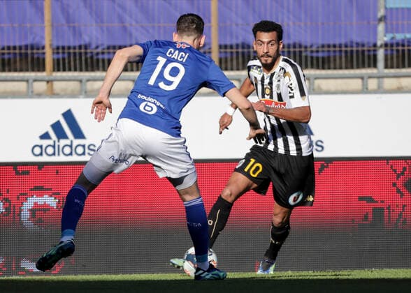 Fulgini Angelo 10 FOOTBALL : Strasbourg vs Angers - Ligue 1 Uber Eats - 21 02 2021 ElyxandroCegarra Panoramic 