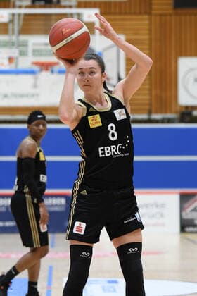 Basketball Toyota 1 DBBL, Matchday 18, GiroLive Panthers Osnabrück vs TK Hannover on 21 02 2021 at OSC Halle in Osnabrück Tessa Stammberger TK Hannover shooting free throws Osnabrück OSC Halle Lower Saxony Germany