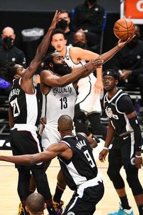 LOS ANGELES, CA - FEBRUARY 21: Brooklyn Nets Guard James Harden (13) drives to the basket during a NBA, Basketball Herren, USA game between the Brooklyn Nets and the Los Angeles Clippers on February 21, 2021 at STAPLES Center in Los Angeles, CA. The game was played without fans due to the COVID-19 pandemic. (Photo by Brian Rothmuller Icon Sportswire) NBA: FEB 21 Nets at Clippers Icon210221005