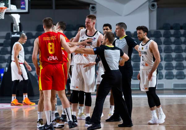 Robin Benzing of Germany, Ismet Akpinar of Germany FIBA EuroBasket 2022 Qualifiers, 22 February, 22 02 2021 Montenegro vs Germany, Basketball, FIBA EuroBasket 2022 Qualifiers, 20 February, 22 02 2021 Podgorica Copyright: xEIBNER NikolaxKrsticx EP_EER