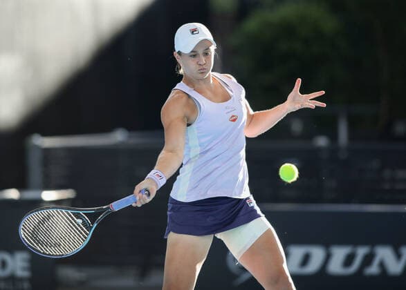 TENNIS ADELAIDE INTERNATIONAL, Ash Barty of Australia during the round 3 match against Danielle Collins of the USA during the Adelaide International Tennis Tournament, at Memorial Drive, Adelaide, Wednesday, February 24, 2021. ( NO ARCHIVING, EDITORIAL USE ONLY, NO USE IN BOOKS WITHOUT CONSENT ADELAIDE SA AUSTRALIA  Copyright: xMATTxTURNERx 20210224001522879244