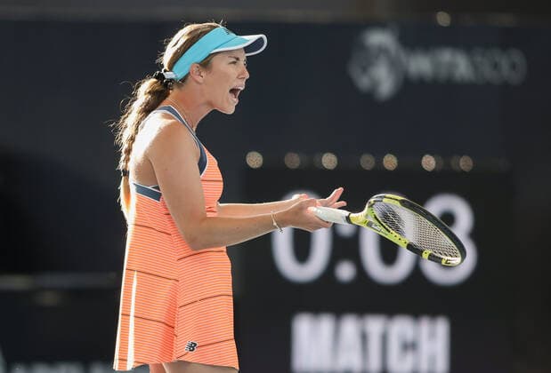 TENNIS ADELAIDE INTERNATIONAL, Danielle Collins of the USA disputes a line call during the round 3 match against Ash Barty of Australia during the Adelaide International Tennis Tournament, at Memorial Drive, Adelaide, Wednesday, February 24, 2021. ( NO ARCHIVING, EDITORIAL USE ONLY, NO USE IN BOOKS WITHOUT CONSENT ADELAIDE SA AUSTRALIA  Copyright: xMATTxTURNERx 20210224001522879328