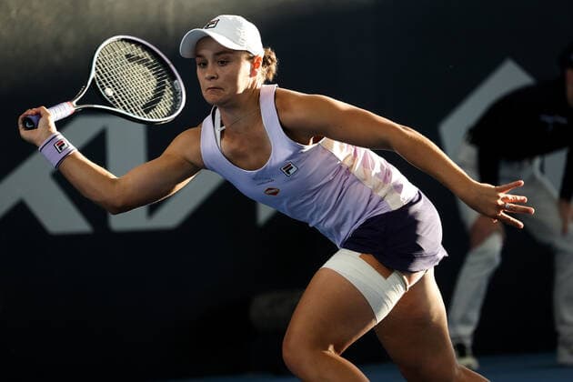 ADELAIDE, AUSTRALIA - FEBRUARY 24: Ash Barty of Australia plays a shot against Danielle Collins of United States during their singles match on day three of the Adelaide International tennis tournament at Memorial Drive on February 24, 2021 in Adelaide, Australia. (Photo by Peter Mundy Speed Media Icon Sportswire) TENNIS: FEB 24 - Adelaide International Icon210224225