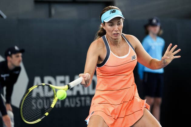 ADELAIDE, AUSTRALIA - FEBRUARY 24: Danielle Collins of United States plays a shot against Ash Barty of Australia during their singles match on day three of the Adelaide International tennis tournament at Memorial Drive on February 24, 2021 in Adelaide, Australia. (Photo by Peter Mundy Speed Media Icon Sportswire) TENNIS: FEB 24 - Adelaide International Icon210224229