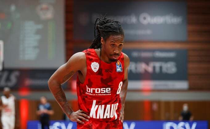 24 02 2021, Basketball, BBL 2020 2021, Matchday 17, s Oliver Wuerzburg JobStairs GIESSEN 46ers, GER, s Oliver Arena in Wuerzburg Picture Robert Lowery s Oliver Wuerzburg , Copyright: HMBxMedia xHeikoxBecker