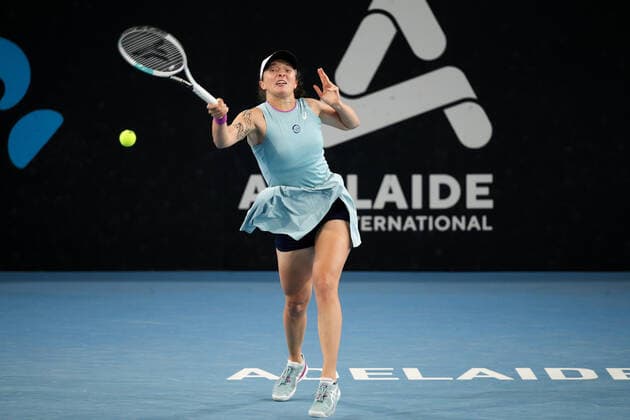 ADELAIDE, AUSTRALIA - FEBRUARY 25: Iga Swiatek of Poland plays a shot against Danielle Collins of United States during their singles match on day four of the Adelaide International tennis tournament at Memorial Drive on February 25, 2021 in Adelaide, Australia. (Photo by Peter Mundy Speed Media Icon Sportswire) TENNIS: FEB 25 - Adelaide International Icon210225241