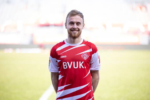Martin Hasek, FC Würzburger Kickers, 2 Bundesliga, portrait date 2020 2021, Copyright: FWK HMBxMedia xHeikoxBecker