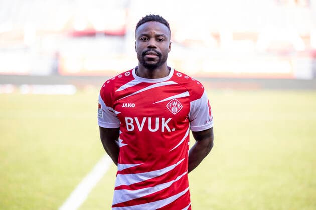 Nzuzi Toko, FC Würzburger Kickers, 2 Bundesliga, port date 2020 2021, Copyright: FWK HMBxMedia xHeikoxBecker