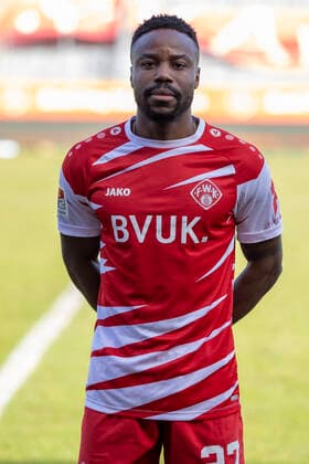 Nzuzi Toko, FC Würzburger Kickers, 2 Bundesliga, port date 2020 2021, Copyright: FWK HMBxMedia xHeikoxBecker