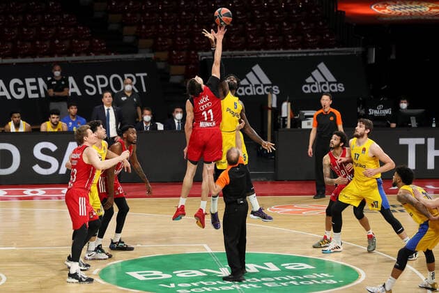 Vladimir Lucic FCBB and Othello Hunter Tel Aviv FC Bayern Basketball vs Maccabi Playtika Tel Aviv, Basketball, EuroLeague, 26 Matchday, 2020 2021, 25 02 2021, FC Bayern Basketball vs Maccabi Playtika Tel Aviv, Basketball, EuroLeague, 26 Matchday, 2020 2021, 25 02 2021, Munich. Copyright: xMarcelxEngelbrechtx Eibner-Pressefotox EP_met
