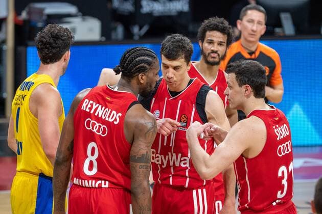 Jalen Reynolds 8 FC Bayern , Vladimir Lucic 11 FC Bayern , Zan Mark Sisko 31 FC Bayern , FC Bayern Basketball vs Maccabi Tel Aviv, EuroLeague, 25 02 2021 Muenchen Bayern Germany Copyright: xkolbert-press UlrichxGamelx