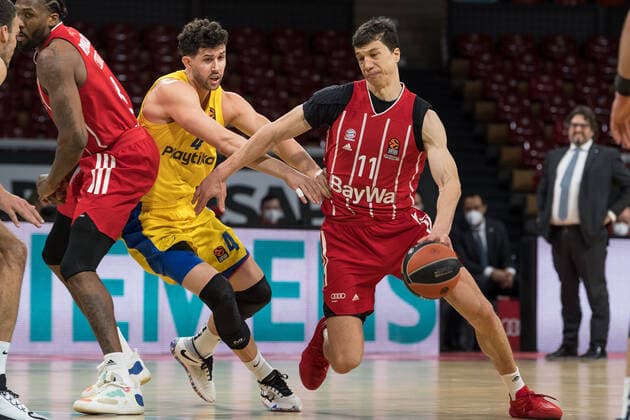 Basketball, Euroleague, FC Bayern München Maccabi Tel Aviv In the picture Angelo CALOIARO Maccabi Tel Aviv, 4 and Vladimir LUCIC FC Bayern München, 11 Munich Audi Dome Bayern Germany Copyright: Passion2Press.dex xMarkusxFischerx