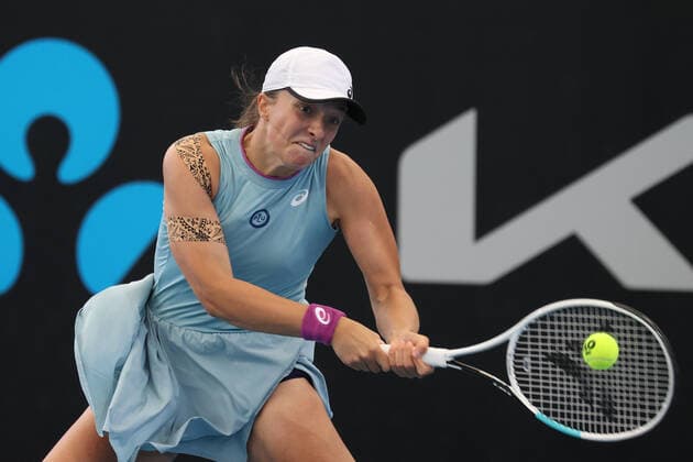 ADELAIDE, AUSTRALIA - FEBRUARY 26: Iga Swiatek of Poland plays a shot against Jil Teichmann of Switzerland during their singles match on day five of the Adelaide International tennis tournament at Memorial Drive on February 26, 2021 in Adelaide, Australia. (Photo by Peter Mundy Speed Media Icon Sportswire) TENNIS: FEB 26 - Adelaide International Icon210226103