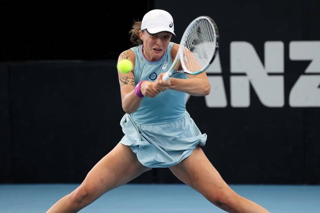 ADELAIDE, AUSTRALIA - FEBRUARY 26: Iga Swiatek of Poland plays a shot against Jil Teichmann of Switzerland during their singles match on day five of the Adelaide International tennis tournament at Memorial Drive on February 26, 2021 in Adelaide, Australia. (Photo by Peter Mundy Speed Media Icon Sportswire) TENNIS: FEB 26 - Adelaide International Icon210226104