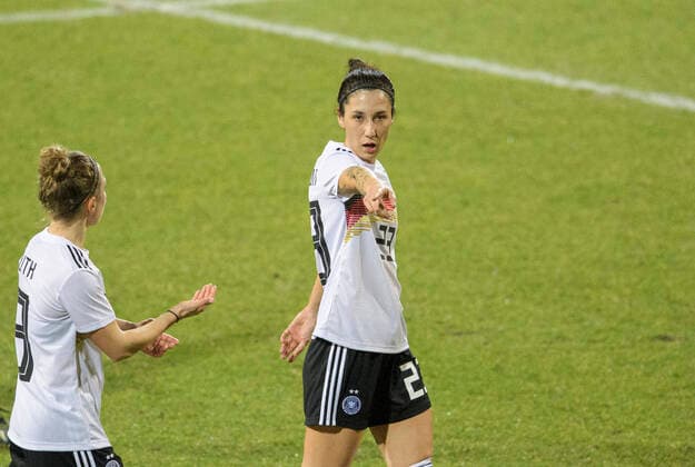 Sara DOORSOUN GER Gesture, gesture, l Svenja HUTH GER Football Laenderspiel Frauen, Minitunier Three Nations One Goal, Netherlands NED Germany GER 2 1, on 24 02 2021 in Venlo Netherlands Â