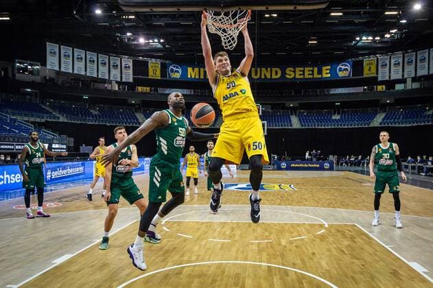Basketball Berlin 26 02 2021 Season 2020 2021 Euroleague Regular Season Alba Berlin Panathinaikos Athens Ben Lammers Alba Berlin, No 50 Ben Bentil Panathinaikos, No 50 li
