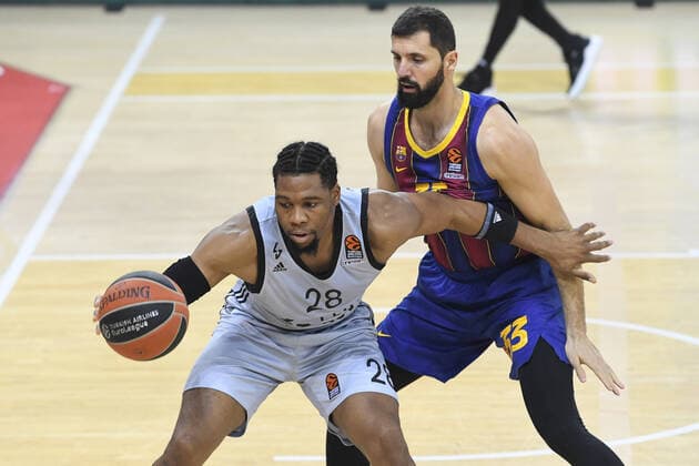 YABUSELE, GUERSCHON (asvel) vs MIROTIC, NIKOLA (barcelone) BASKET BALL : FC Barcelone vs Lyon Villeurbanne - Euroligue - 26 02 2021 PacoLargo Panoramic 
