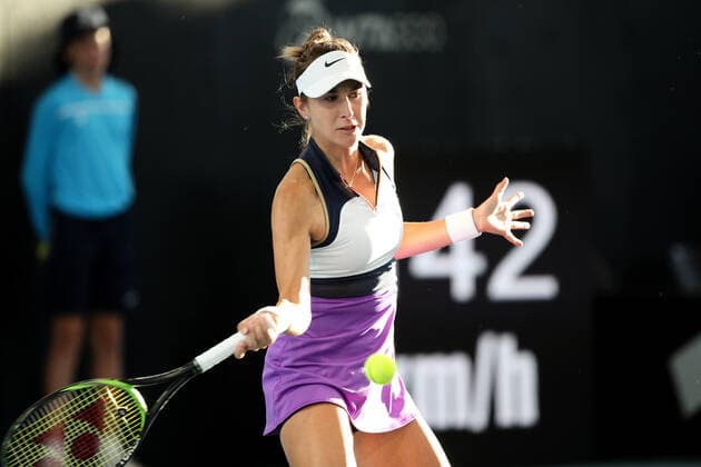 ADELAIDE, AUSTRALIA - FEBRUARY 27: Belinda Bencic of Switzerland plays a shot against Iga Swiatek of Poland during their singles final match on day six of the Adelaide International tennis tournament at Memorial Drive on February 27, 2021 in Adelaide, Australia. (Photo by Peter Mundy Speed Media Icon Sportswire) TENNIS: FEB 27 - Adelaide International Icon210227126